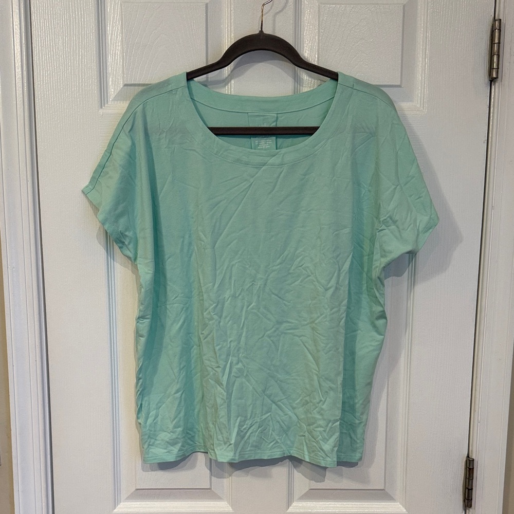 J. Jill Mint Green Short Sleeve Scoop Neck Tee
